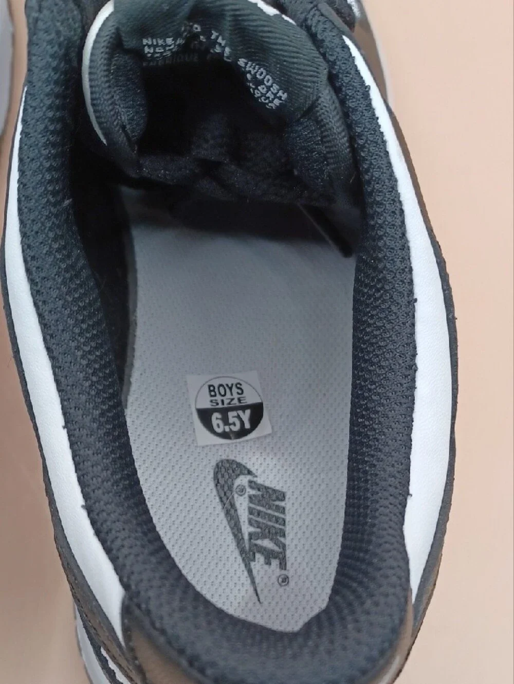 NWOB Nike Dunk Low Sneaker-Black/White Size Women 8/Youth 6.5Y US CW1590-100